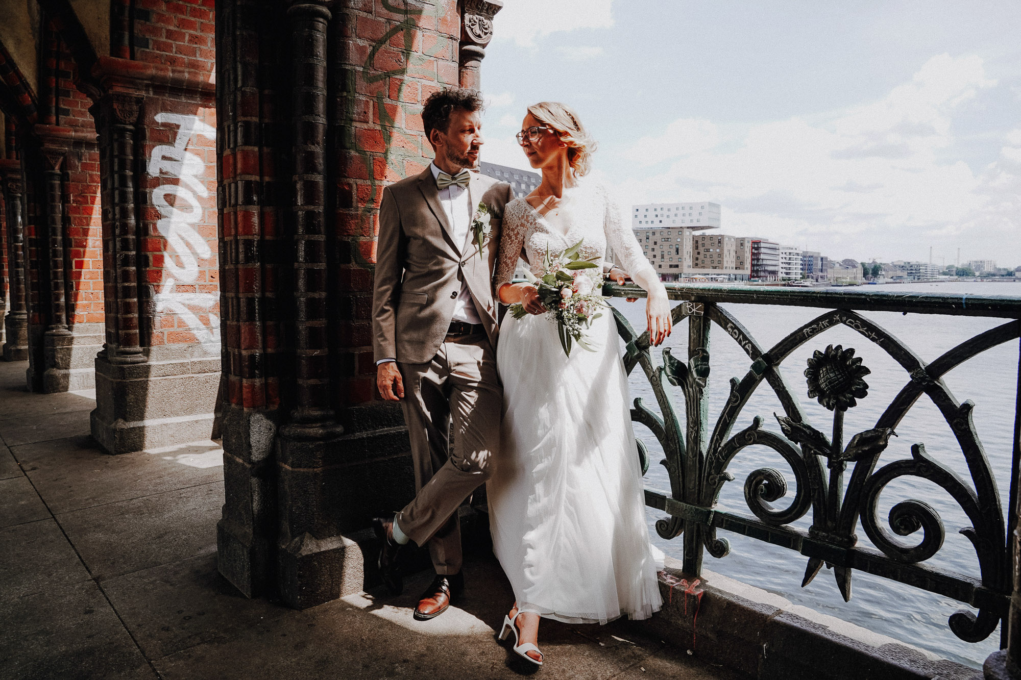 Brautpaar beim Paarshooting – ruhig und natürlich fotografiert